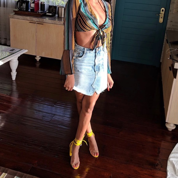 Zara Denim mini skirt - Picture 3 of 3